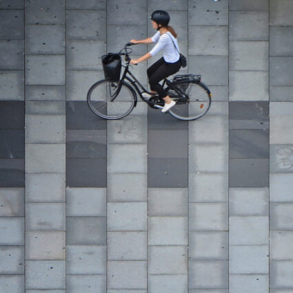 Cyklist på Skeppsbron